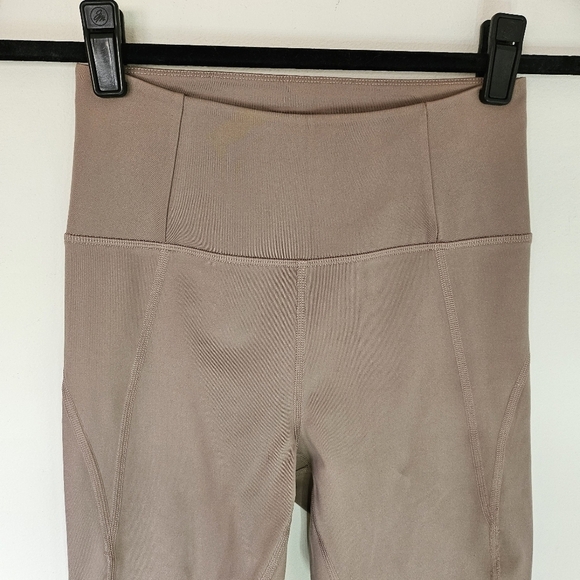 VGUC Girlfriend Collective High Rise Legging Tan Small - Picture 3 of 14